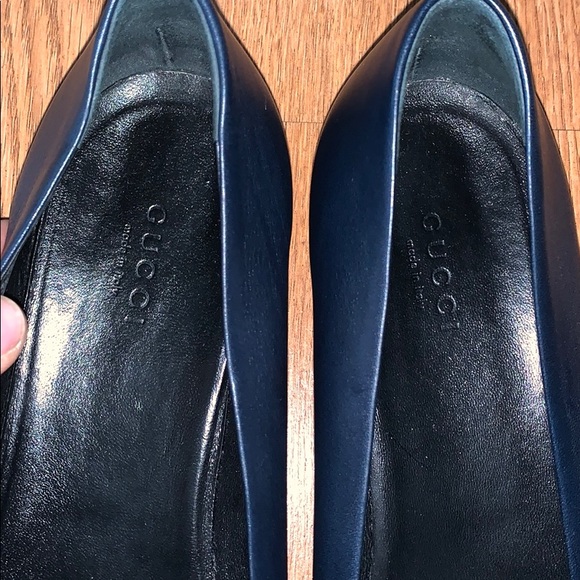 Like new Gucci flats. - Picture 3 of 8